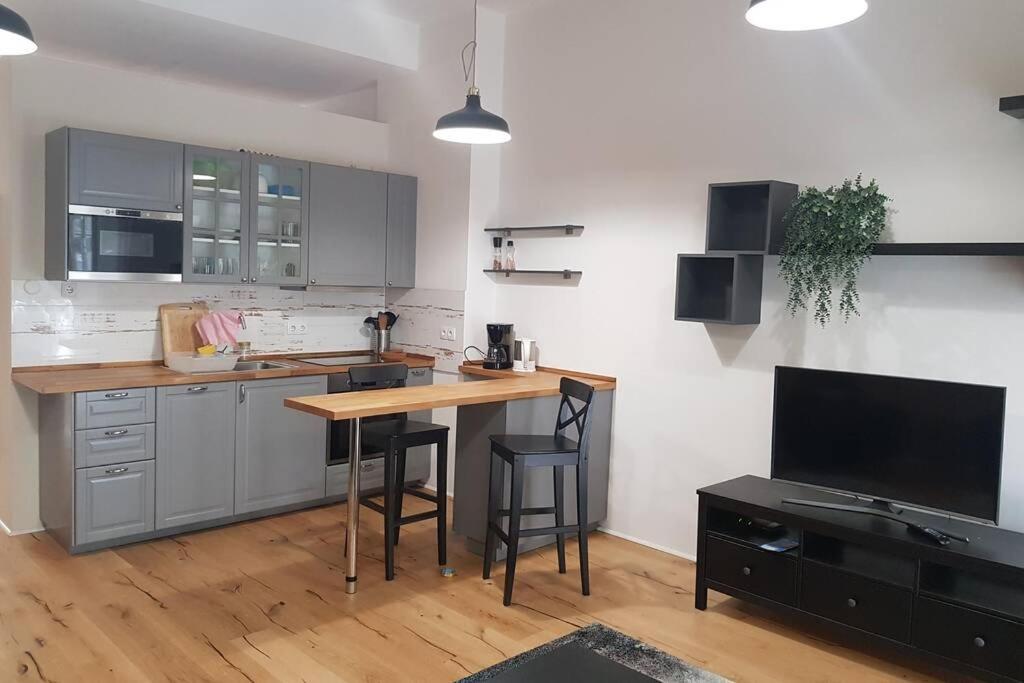 Tempelhoferfeld Apartment เบอร์ลิน ภายนอก รูปภาพ